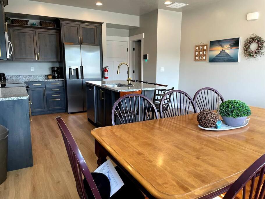 Lovely Condo! W/ Free Recreational Vehicle Parking جاردن سيتي المظهر الخارجي الصورة